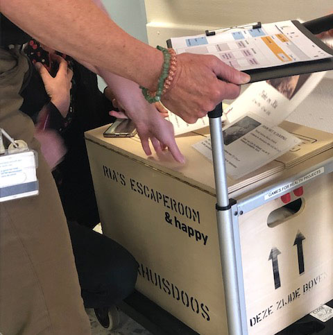 Ria's escaperoom in een verhuisdoos